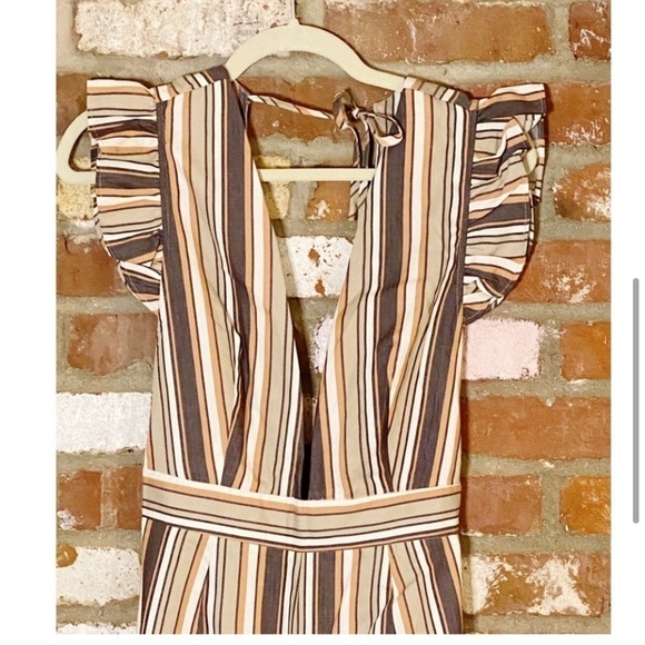 New Storia Multi Striped Crop Cut Out Back Ruffle Jumpsuit Size Small New - Picture 6 of 10